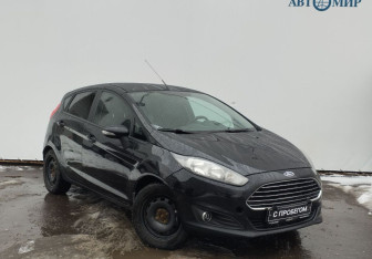 Подержанный автомобиль Ford Fiesta Hatchback 2016 года (3 фото)