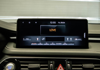 Подержанный автомобиль Genesis G70 2021 года (21 фото)