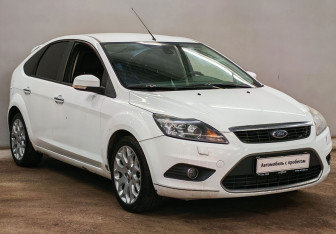 Подержанный автомобиль Ford Focus Hatchback 2010 года (3 фото)