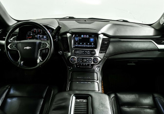 Подержанный автомобиль Chevrolet Tahoe 2015 года (6 фото)