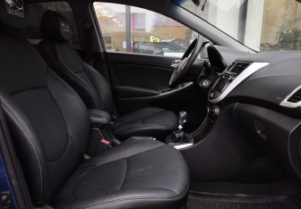 Подержанный автомобиль Hyundai Solaris Sedan 2015 года (10 фото)