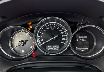 Подержанный автомобиль Mazda CX-5 2014 года (16 фото)