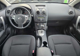 Подержанный автомобиль Nissan Qashqai 2009 года (9 фото)