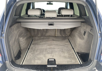 Подержанный автомобиль BMW X3 2004 года (15 фото)