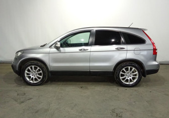 Подержанный автомобиль Honda CR-V 2008 года (7 фото)