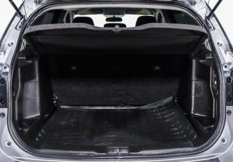 Подержанный автомобиль Suzuki SX4 Hatchback 2014 года (12 фото)