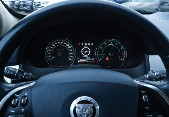 Подержанный автомобиль Jaguar XF Sedan 2012 года (11 фото)