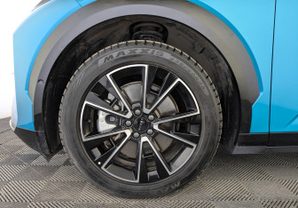 Подержанный автомобиль Zeekr X 2023 года (18 фото)