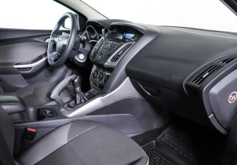 Подержанный автомобиль Ford Focus Wagon 2012 года (9 фото)