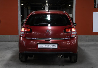 Подержанный автомобиль Citroen C3 Hatchback 2010 года (6 фото)