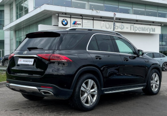 Подержанный автомобиль Mercedes-Benz GLE 2019 года (5 фото)