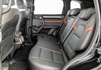 Подержанный автомобиль Haval Dargo 2022 года (12 фото)