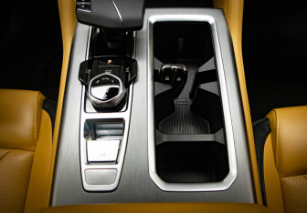 Подержанный автомобиль Changan Hunter Plus 2023 года (20 фото)