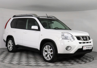 Подержанный автомобиль Nissan X-Trail 2014 года (4 фото)