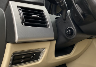 Подержанный автомобиль Jaguar XF Sedan 2013 года (20 фото)