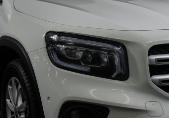 Подержанный автомобиль Mercedes-Benz GLB 2020 года (16 фото)