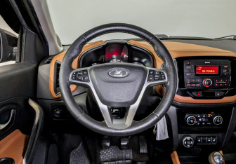 Подержанный автомобиль LADA (ВАЗ) XRAY 2019 года (22 фото)