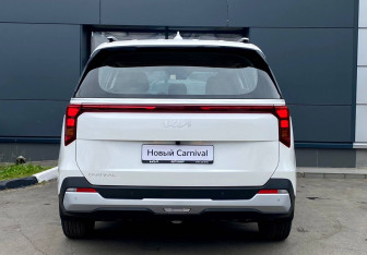 Новый Kia Carnival 2025 (8 фото)