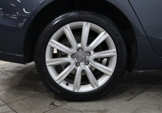 Подержанный автомобиль Audi A6 Sedan 2014 года (9 фото)
