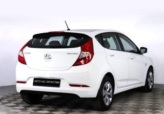 Подержанный автомобиль Hyundai Solaris Hatchback 2015 года (3 фото)