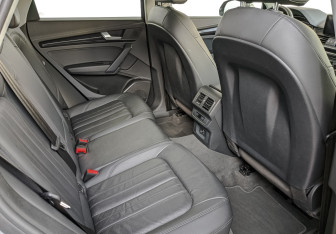 Подержанный автомобиль Audi Q5 2019 года (17 фото)