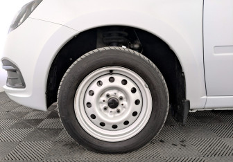 Подержанный автомобиль LADA (ВАЗ) Granta Sedan 2025 года (18 фото)