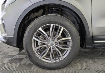 Подержанный автомобиль Geely Atlas Pro 2024 года (12 фото)