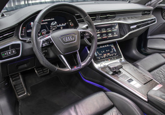 Подержанный автомобиль Audi A7 2019 года (16 фото)