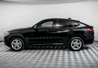 Подержанный автомобиль BMW X4 2020 года (8 фото)