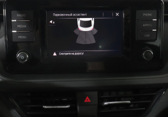 Подержанный автомобиль Skoda Rapid Liftback 2021 года (18 фото)