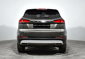 Подержанный автомобиль Geely Atlas Pro 2022 года (6 фото)