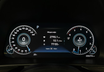 Подержанный автомобиль Hyundai Sonata 2022 года (11 фото)