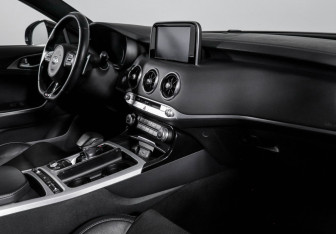 Подержанный автомобиль Kia Stinger 2018 года (9 фото)