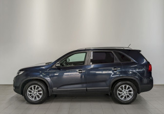 Подержанный автомобиль Kia Sorento 2019 года (8 фото)