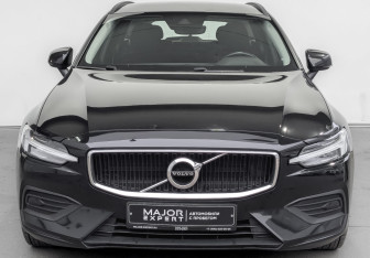 Подержанный автомобиль Volvo V60 2020 года (2 фото)