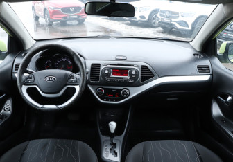 Подержанный автомобиль Kia Picanto 2011 года (12 фото)