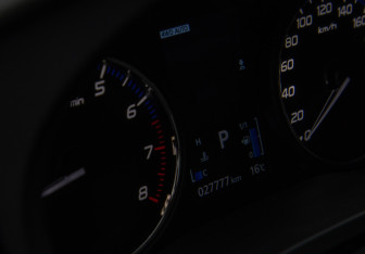 Подержанный автомобиль Mitsubishi Outlander 2016 года (9 фото)