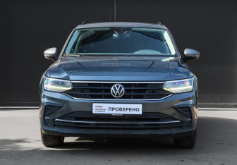 Подержанный автомобиль Volkswagen Tiguan 2021 года (2 фото)