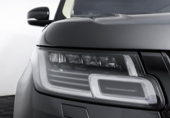Подержанный автомобиль Land Rover Range Rover 2018 года (26 фото)
