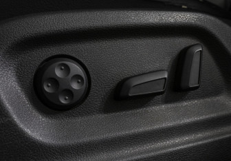 Подержанный автомобиль Volkswagen Tiguan 2011 года (18 фото)