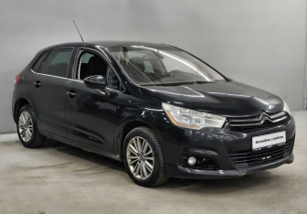 Подержанный автомобиль Citroen C4 Hatchback 2011 года (3 фото)