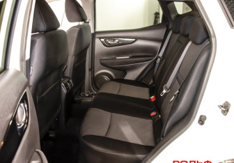 Подержанный автомобиль Nissan Qashqai 2014 года (10 фото)