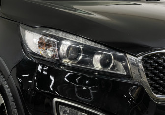 Подержанный автомобиль Kia Sorento 2016 года (17 фото)