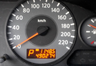 Подержанный автомобиль Nissan Almera Classic 2008 года (13 фото)
