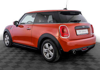 Подержанный автомобиль MINI Hatch 2019 года (7 фото)