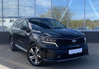 Подержанный автомобиль Kia Sorento 2021 года (3 фото)