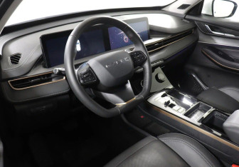 Подержанный автомобиль Exeed LX 2022 года (7 фото)