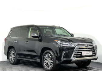 Подержанный автомобиль Lexus LX 2021 года (3 фото)