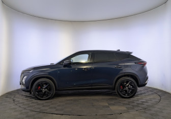 Подержанный автомобиль Omoda C5 2023 года (8 фото)