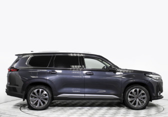 Подержанный автомобиль Exeed VX 2023 года (4 фото)